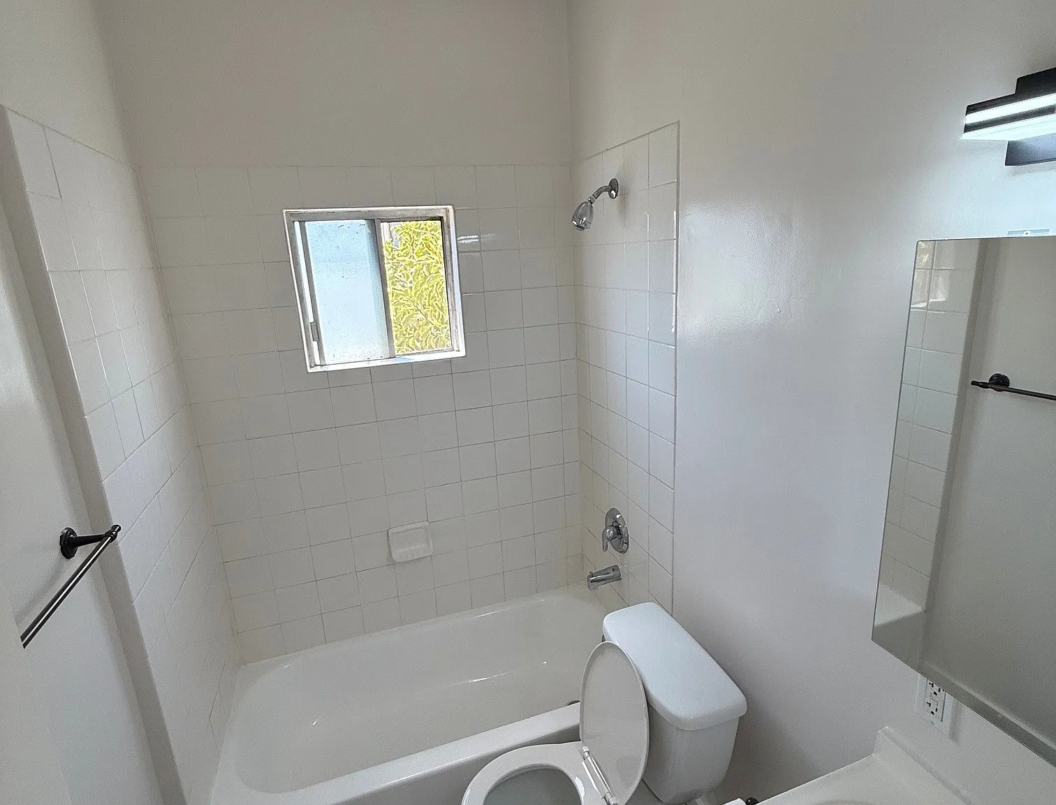 1 bed, 800 sqft, $1,800 — Photo 3