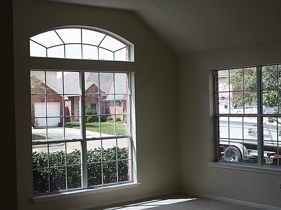 2nd image of 5215 Danielle Dr