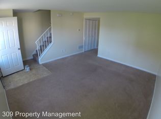 1515 Sara Ln APT 4, Pekin, IL 61554