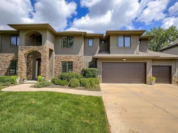 407 S 198th St, Elkhorn, NE 68022