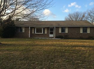 215 Midway Rd, Mount Joy, PA 17552