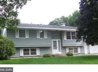 11633 Kerry St NW, Coon Rapids, MN 55433