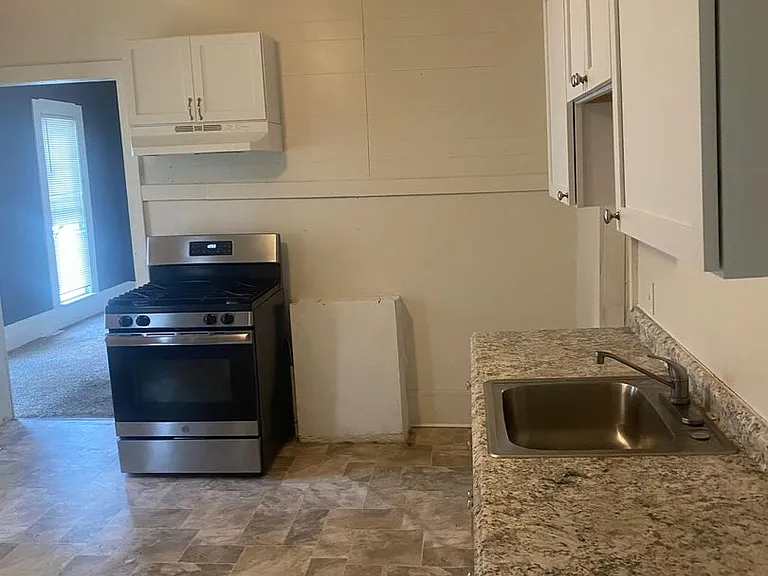3802 Denison Ave — Photo 6