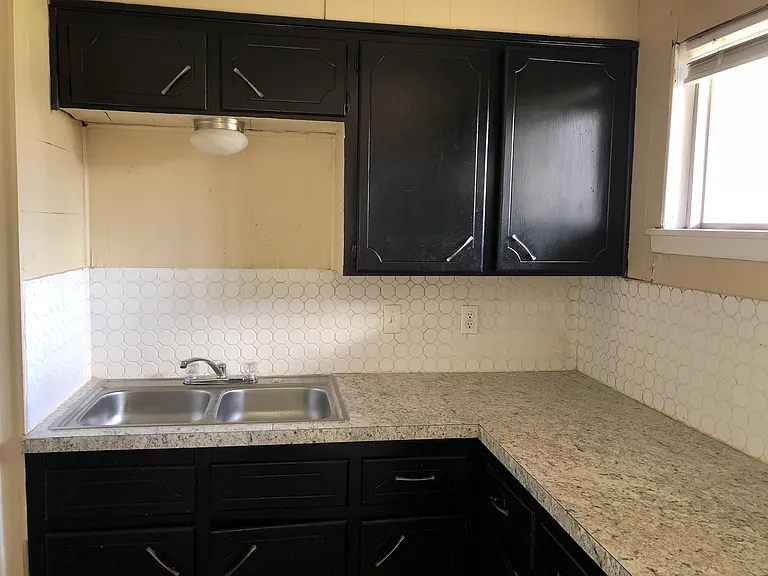 509 N 14th St #2 — Photo 5