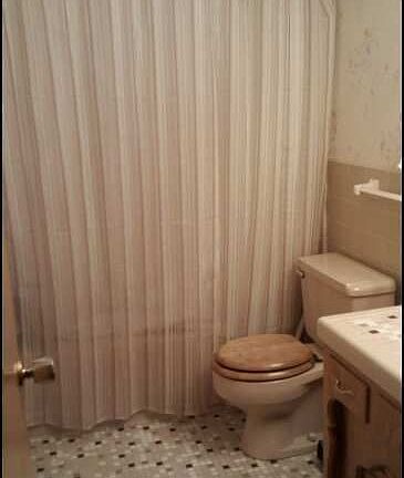Hall Bathroom