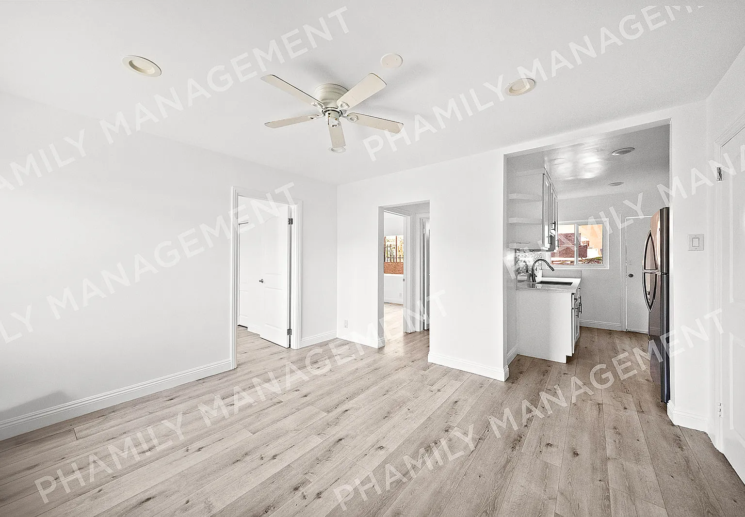 2517 W Temple St — Photo 1