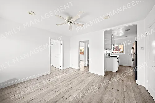 2517 W Temple St #1 Photo 1