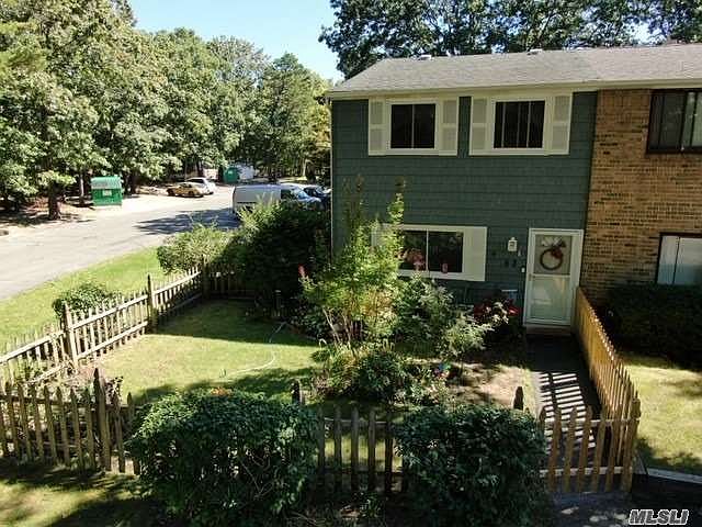 1st image of 53 Wooded Ct