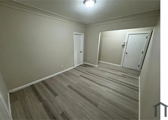 316 Mount Prospect Ave #4 — Photo 2