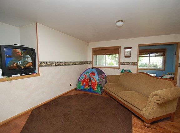4th image of 1956 Polly Ct