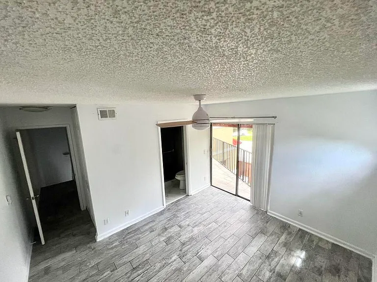 8104 Severn Dr #B — Photo 8