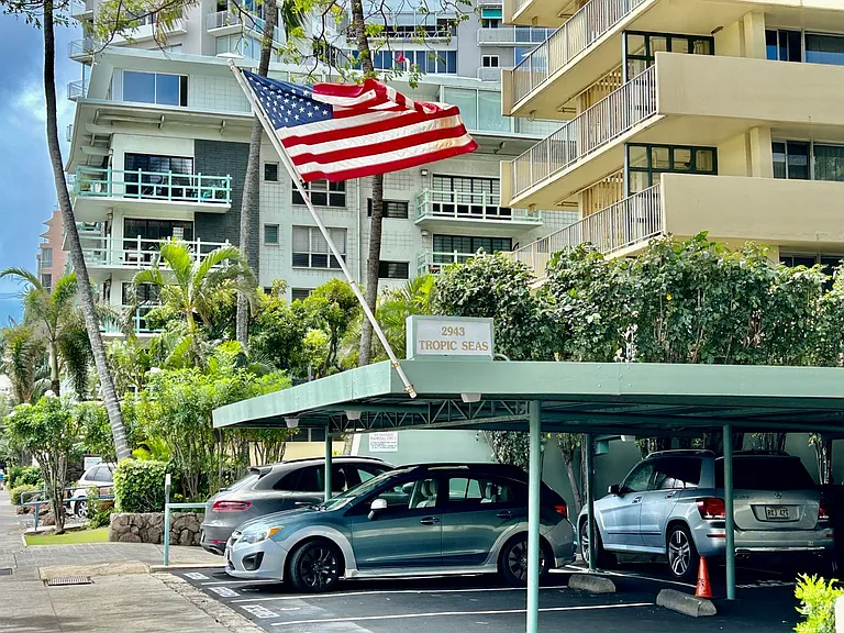 2943 Kalakaua Ave #103 — Photo 3