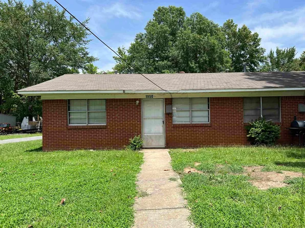 1950 Torreyson St, Conway, AR 72034