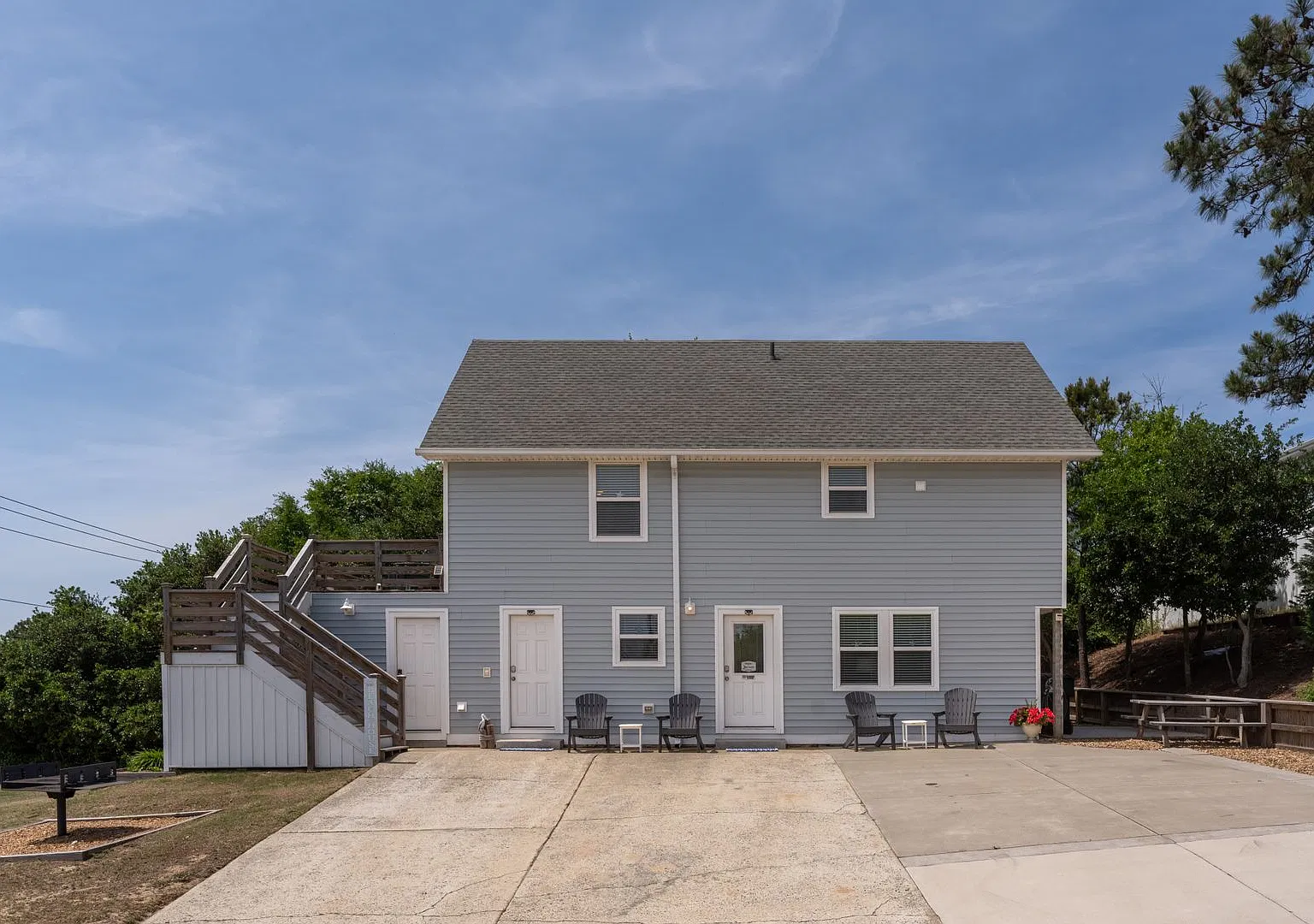 600 W. Third Street — Photo 1