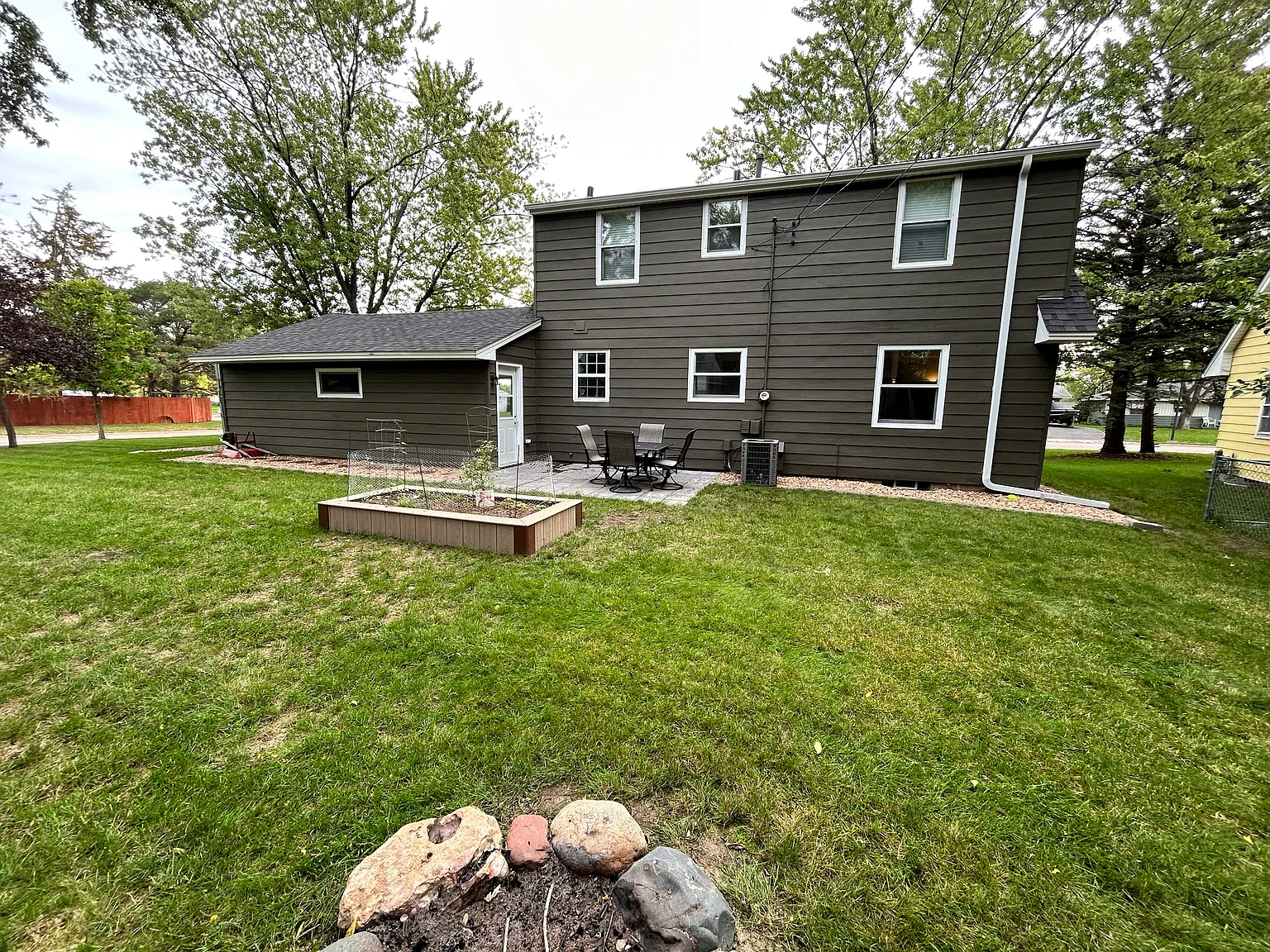 8912 Hallmark Ave S — Photo 2