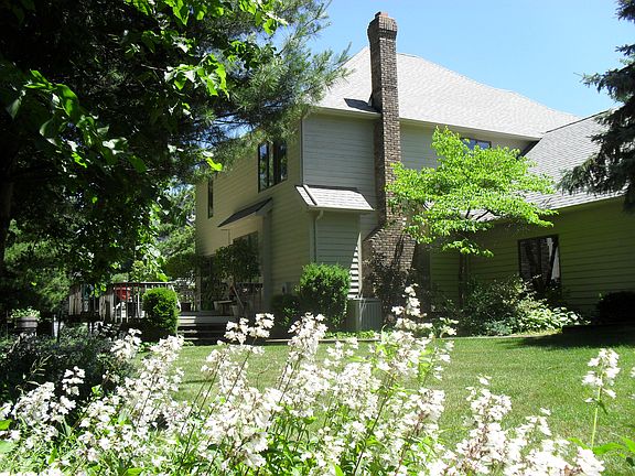 5th image of 9451 Greystone Pkwy
