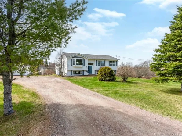 142 Fairfield Rd, Sackville, NB E4L 2X9