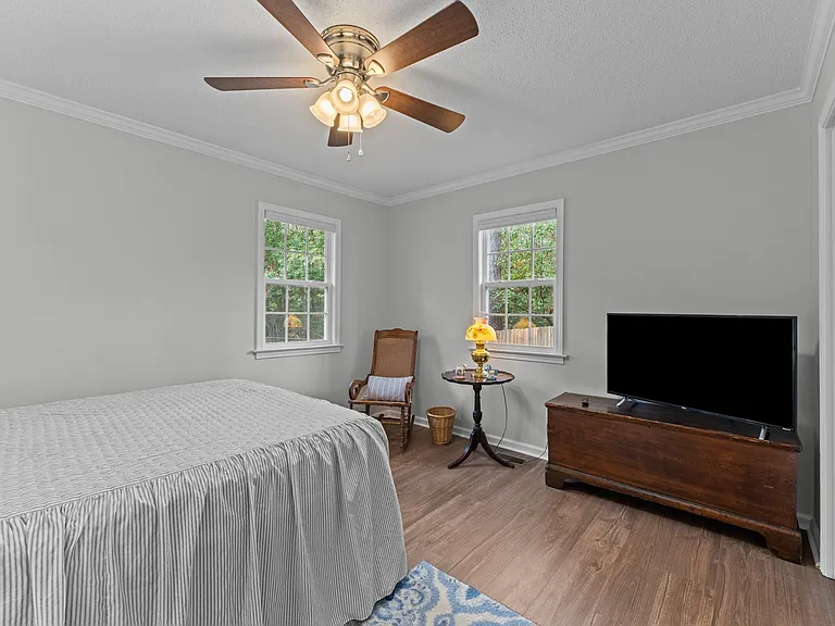 2211 Steeple Chase Dr — Photo 33