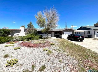 417 Cactus Rd, Gallup, NM 87301