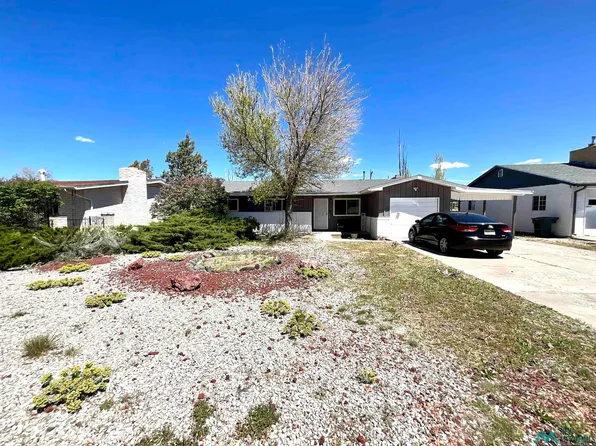 417 Cactus Rd, Gallup, NM 87301