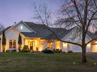 19400 Muirfield Cir, Shorewood, MN 55331