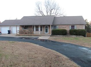 844 Landis Rd, Neosho, MO 64850
