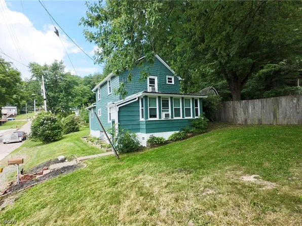 733 Critchfield St, Millersburg, OH 44654