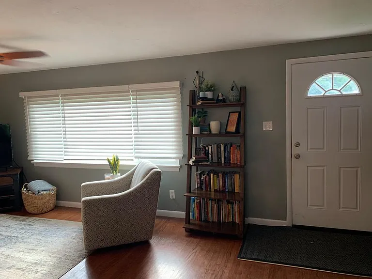 108 Amsden Dr — Photo 4