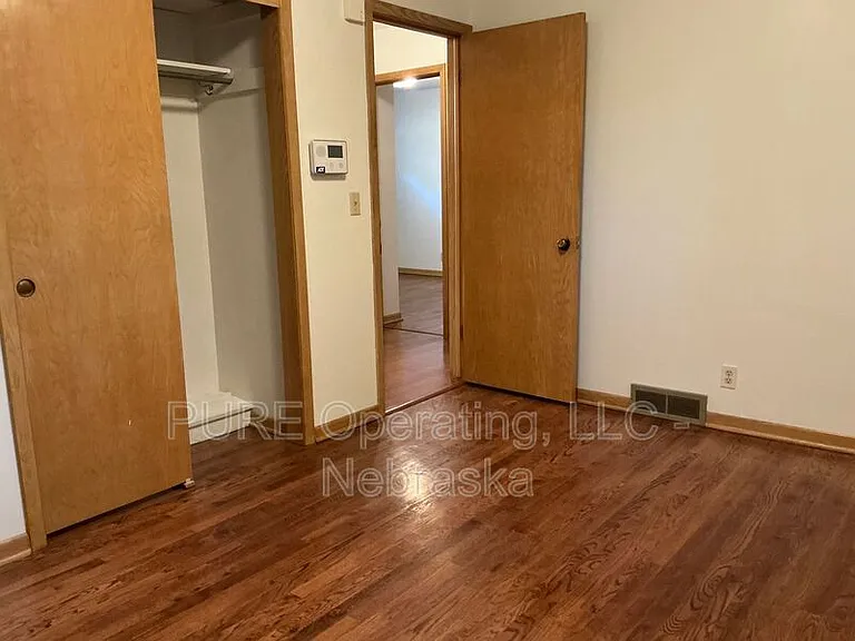 7602 Parker St — Photo 40