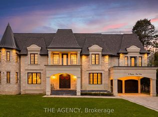 8 Bayview Park Ln, Richmond Hill, ON L4E 3G1