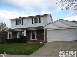 30780 Elmhurst Dr, Madison Heights, MI