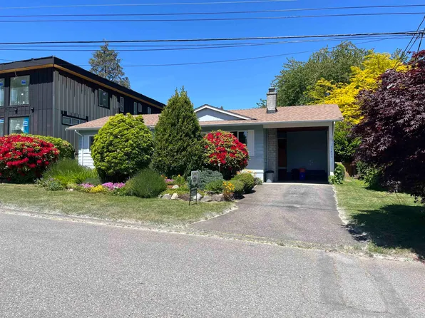 15817 Goggs Ave, White Rock, BC V4B 2P1