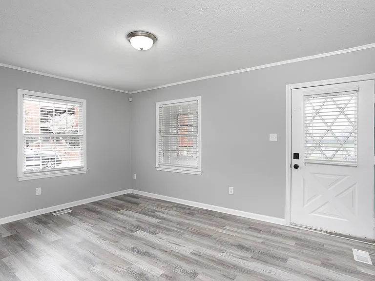 5 Withers Ct — Photo 2