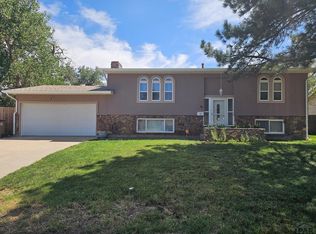 25 Mountview Dr, La Junta, CO 81050
