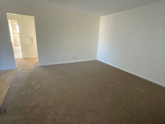 2nd image of 943-83 E Madison Ave #979