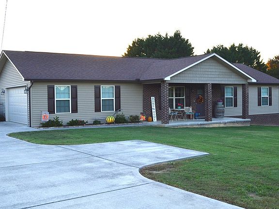 2nd image of 183 N Shiloh Rd