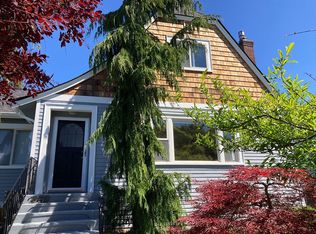 3250 41st Ave SW, Seattle, WA 98116