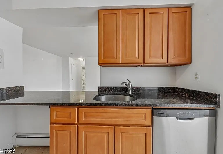 135-167 S Maple Ave #137-H — Photo 24
