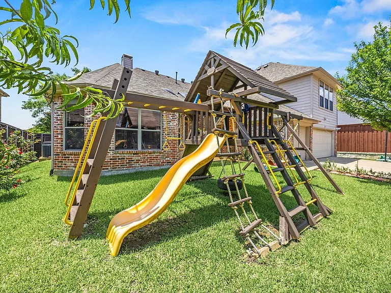 2237 Homestead Ln — Photo 36