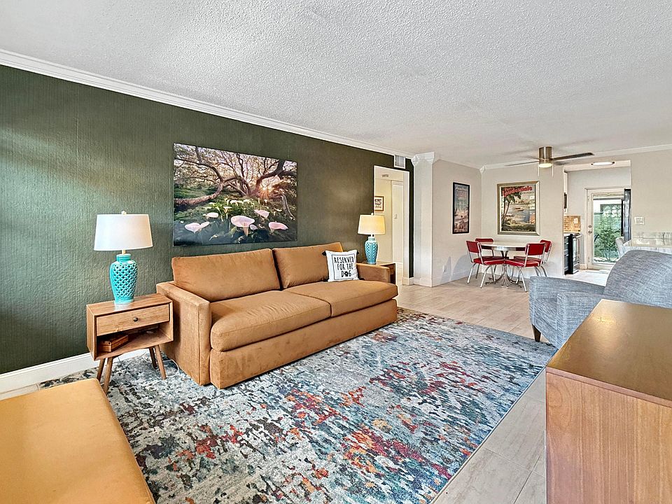 1st image of 2607 NE 8th Avenue #53