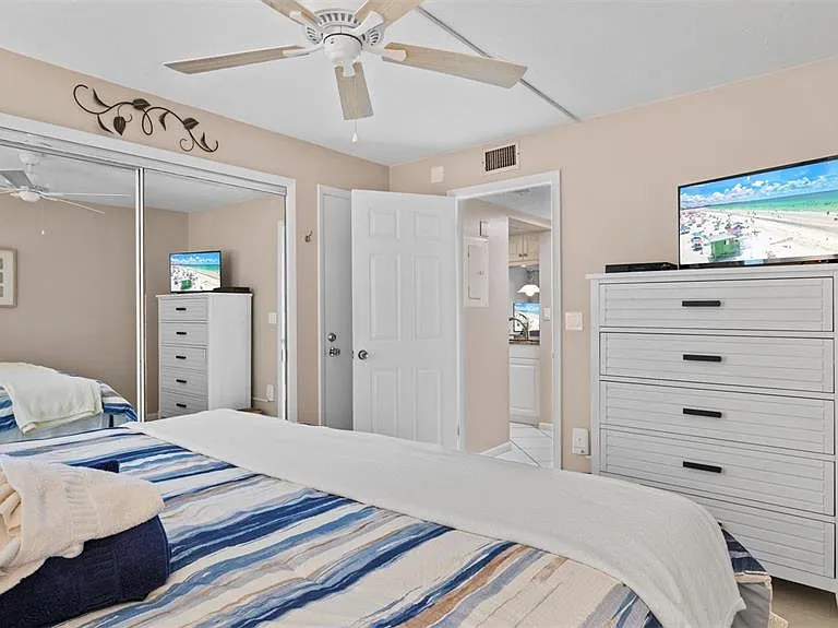 1700 Cove II Pl #310 — Photo 25