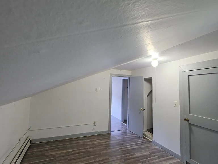 3 Olney Rd #4 — Photo 5
