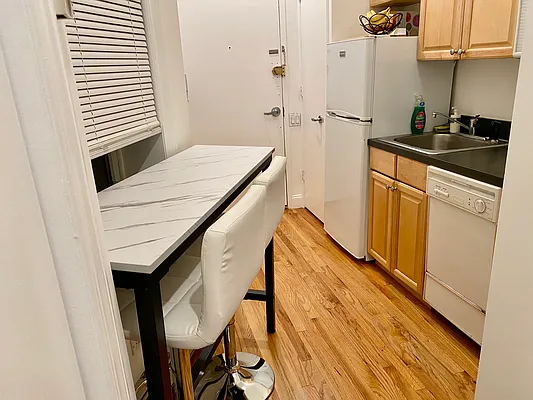Rented by Compass | media 5