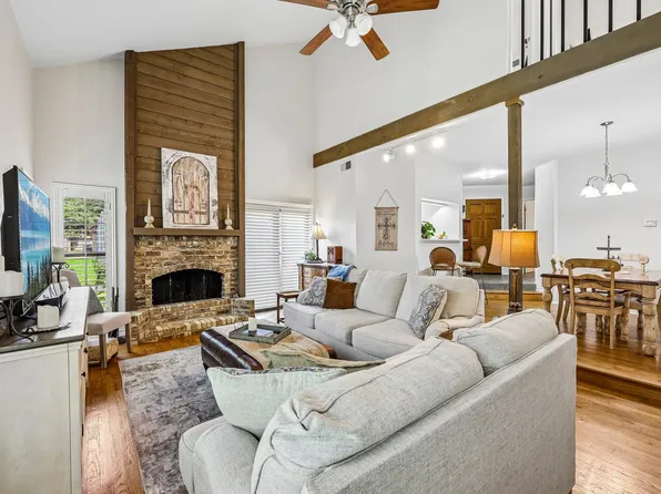 777 Custer Rd APT 9-4, Richardson, TX 75080