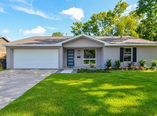 5530 Ariel St, Houston, TX 77096