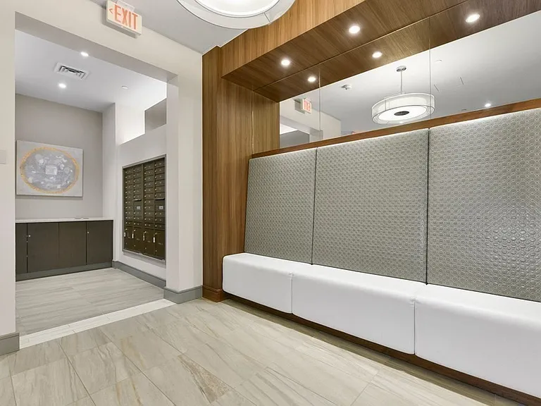 121 Portland St #202 — Photo 32