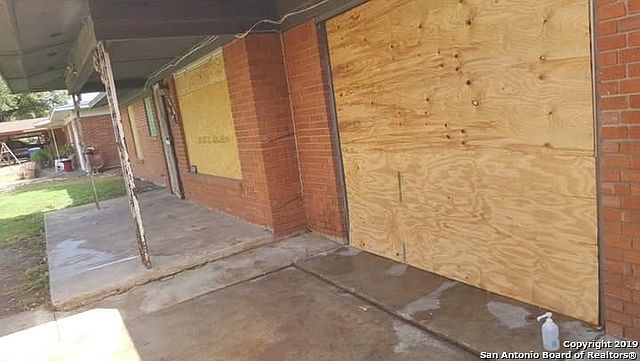 1st image of 534 Blaze Ave