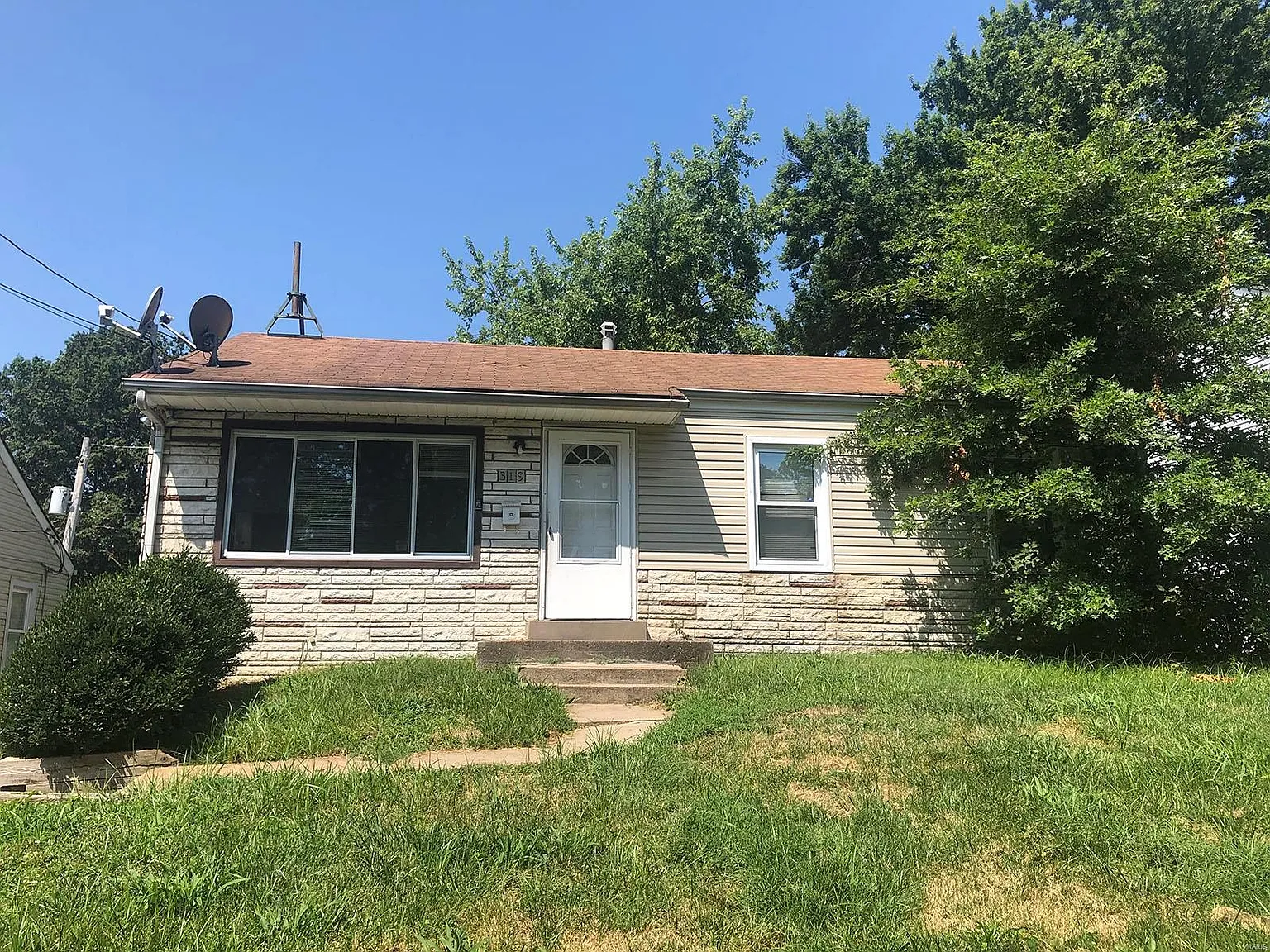 319 Millman Dr photo 1