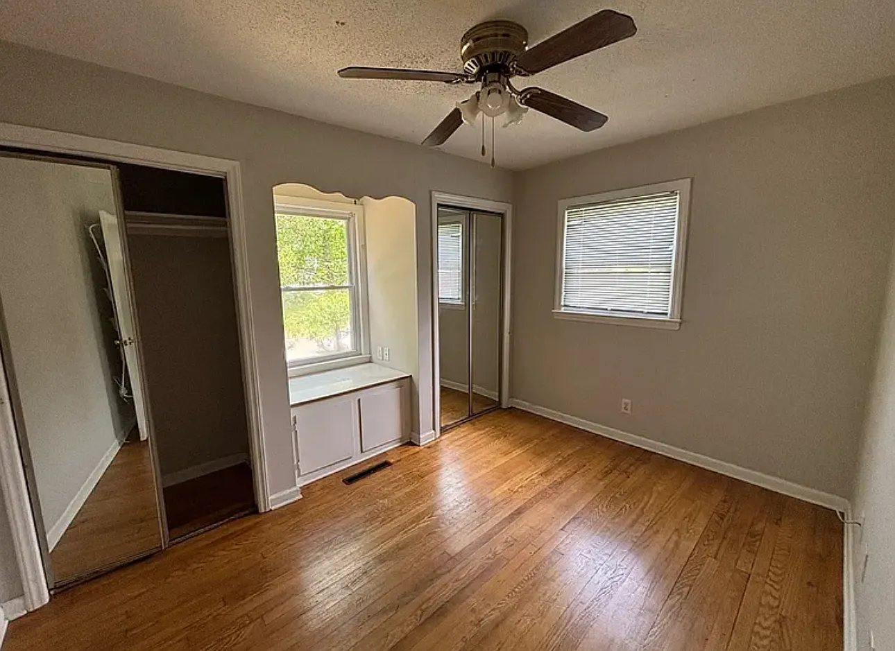 106 Oakmont Avenue - 1 — Photo 4