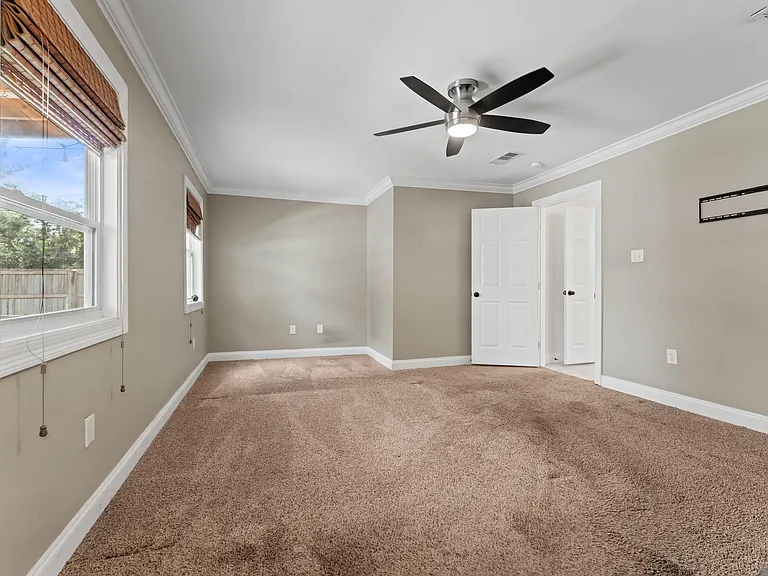 3919 Claycut Rd — Photo 17